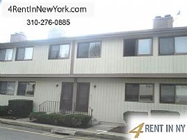 2 Spacious Br in Danbury. Washer/dryer Hookups! in Danbury, CT