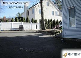 Apartment For Rent in For 2200. Parking Available! in Norwalk, CT