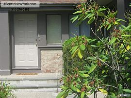 Refurbished Chesterfield Unit. in Ridgeway, CT