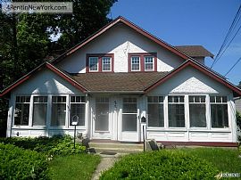 Stamford - Great Location For This Two Bedroom. in Ridgeway, CT