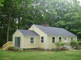 Lovely 3 Bed Home in New Canaan, CT