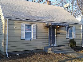 426 Ruth St, Bridgeport, Ct 06606 in Bridgeport, CT