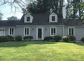 Luxury House. 106 Hendrie Ave, Riverside, Ct 06878 in Riverside, CT