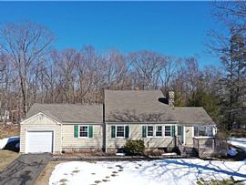 7 Maple Tree Rd, Brookfield, Ct 06804 in Brookfield, CT