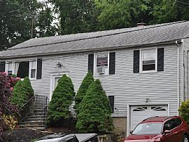 22 Essex Rd, Greenwich, Ct 06831 in Greenwich, CT