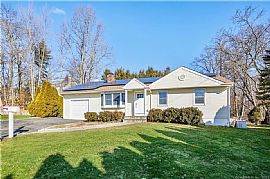 58 Maryanne Ln, Stamford, Ct 06905 in Stamford, CT