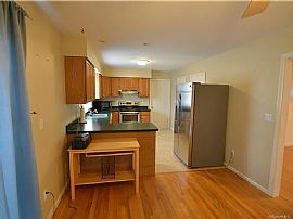 76 Klondike St, Stratford, Ct 06614 in Stratford, CT (Photo 3 of 12)