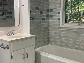 55 Saw Mill Rd, New Fairfield, Ct 06812 in New Fairfield, CT (Photo 4 of 12)