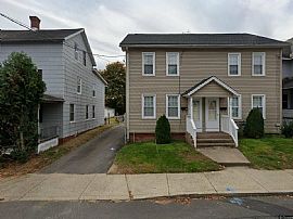 32 Grove St, Windsor Locks, Ct 06096 in Windsor Locks, CT