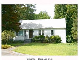 Beautiful 3 BR, 1 BA Ranch House For Rent in Shelton, CT