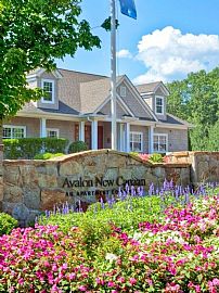 3 Bd/2 Bath 2bed/2bath in New Canaan, Pe in New Canaan, CT