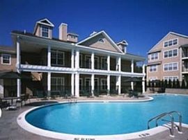 3 Bd/2 Bath 3 Bedroom with Attached Gara in Darien, CT